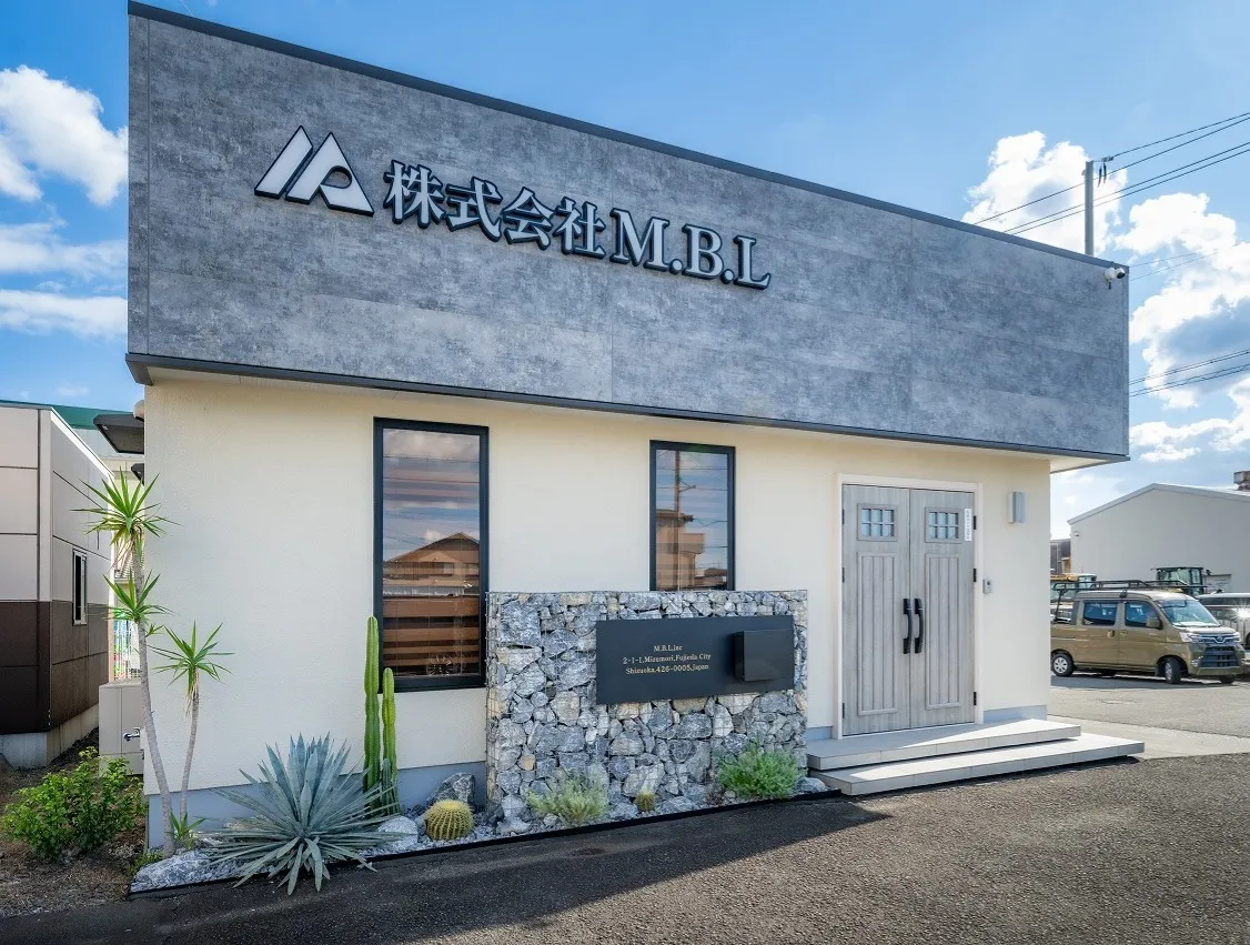 藤枝市 素材と余白がつくる、静かな存在感のあるエントランス